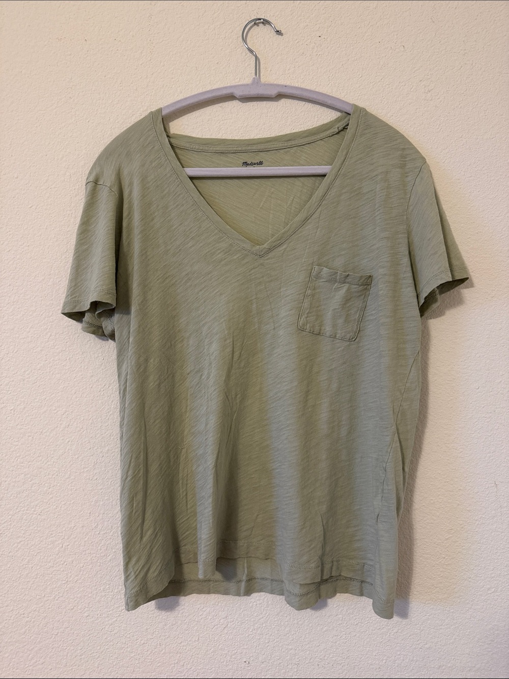 Madewell size large green short sleeve v-neck pocket t-shirt